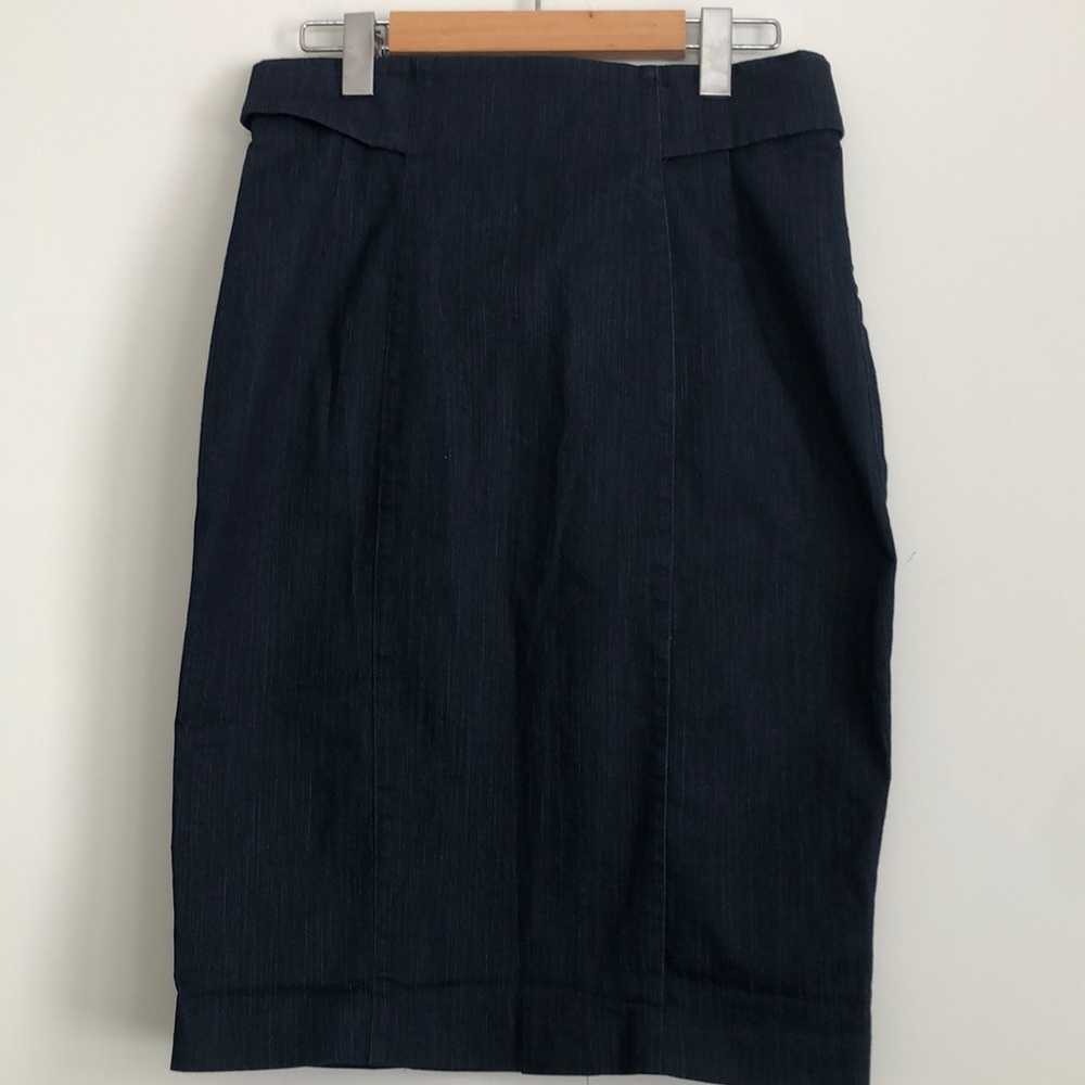 Ricki's dark denim pencil skirt size 8